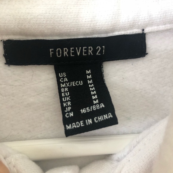 white crop top - Picture 3 of 3